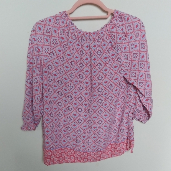 Talbots Geometric Print V Neck Tie Neck Quarter Sleeve Blouse Size Small - Picture 2 of 9